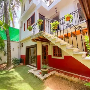 casa-centrica-5bed-5bath-ac-gym-5-min-5ta-av-y-playa.quintano-roohotels.com/